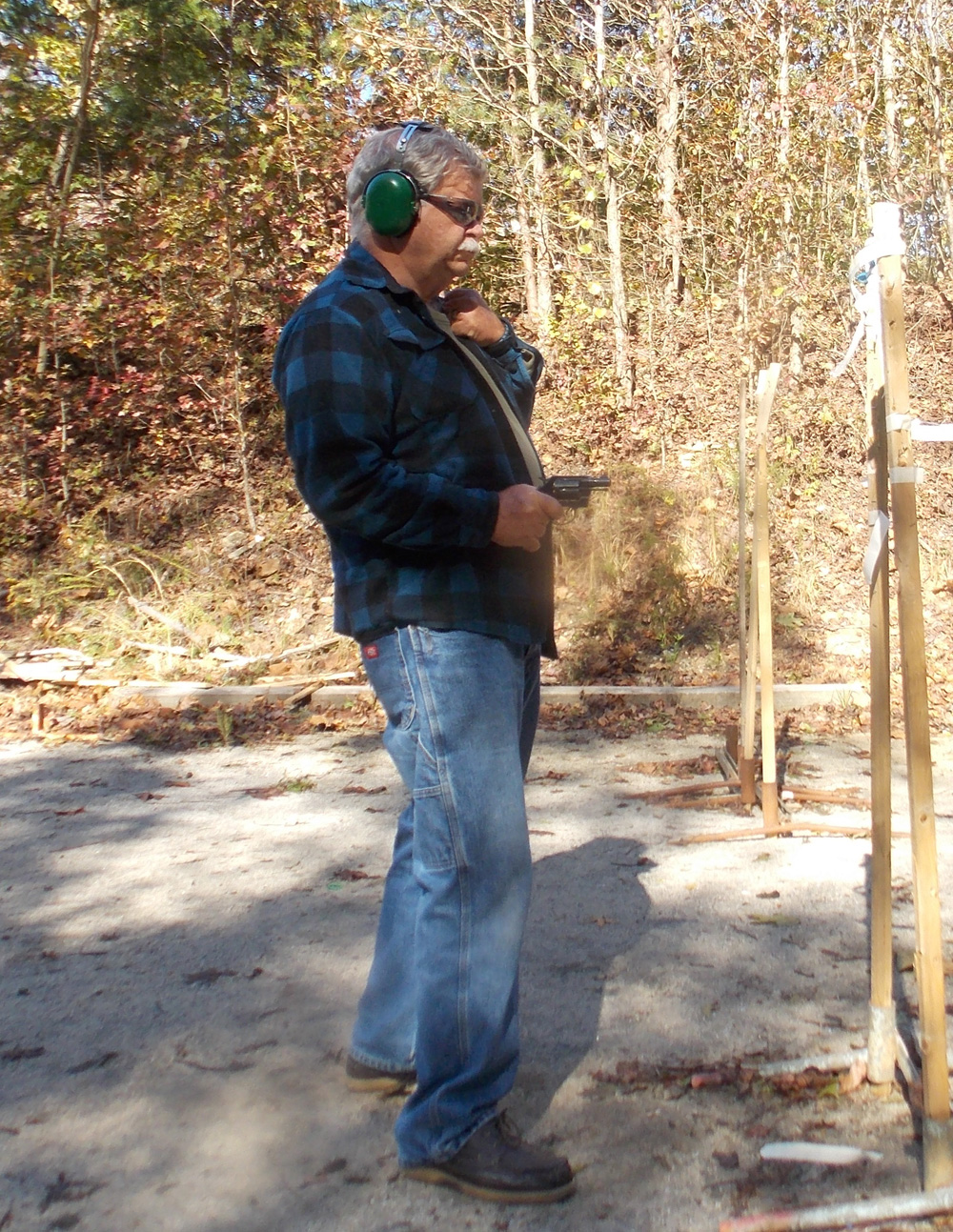 Shooting the snub nose .38 from the hip