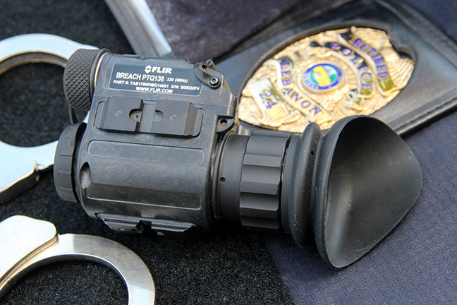 FLIR Breach PTQ136 multifunctional thermal imaging monocular
