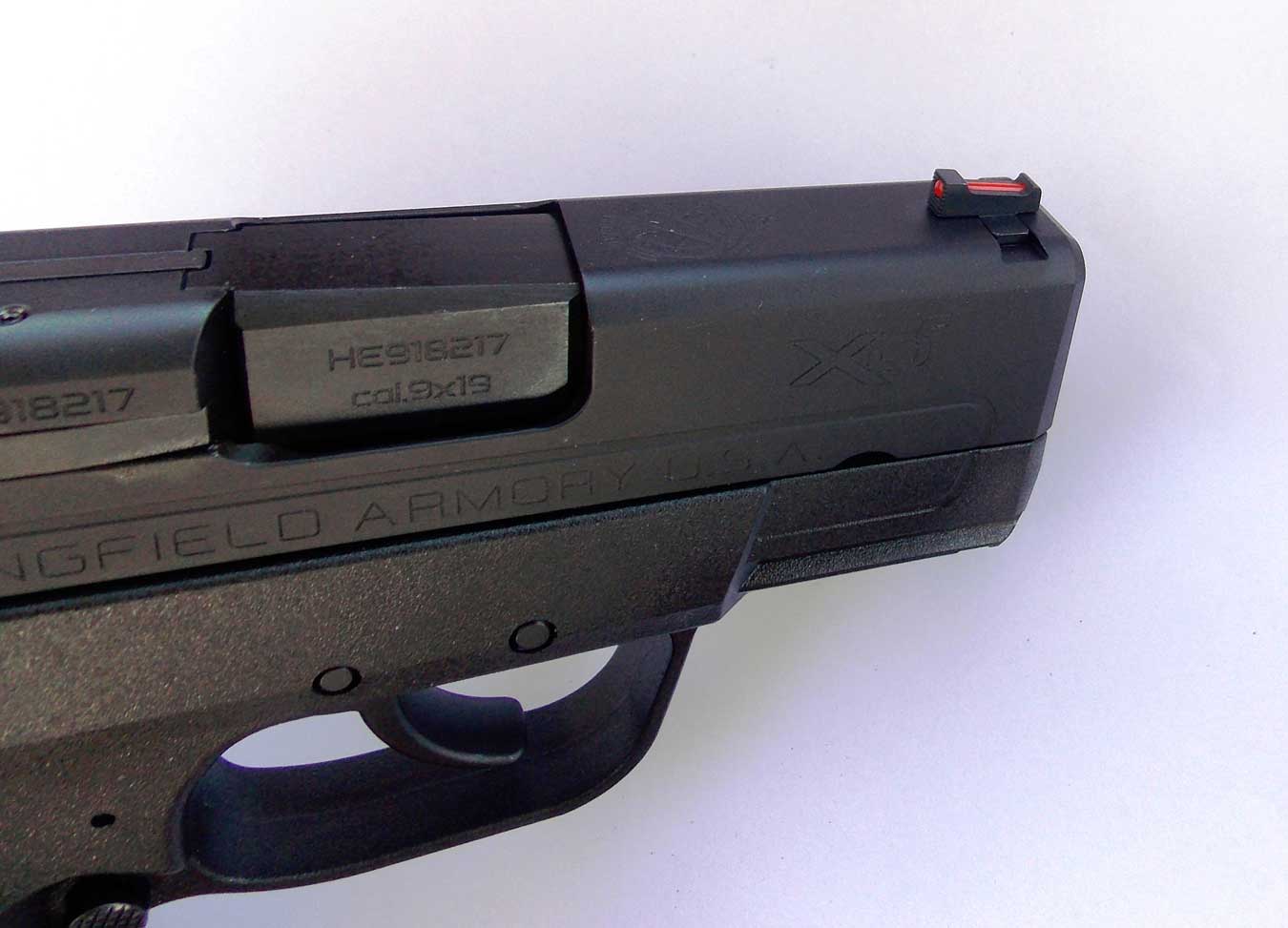 red fiber optic sight on the Springfield XDE