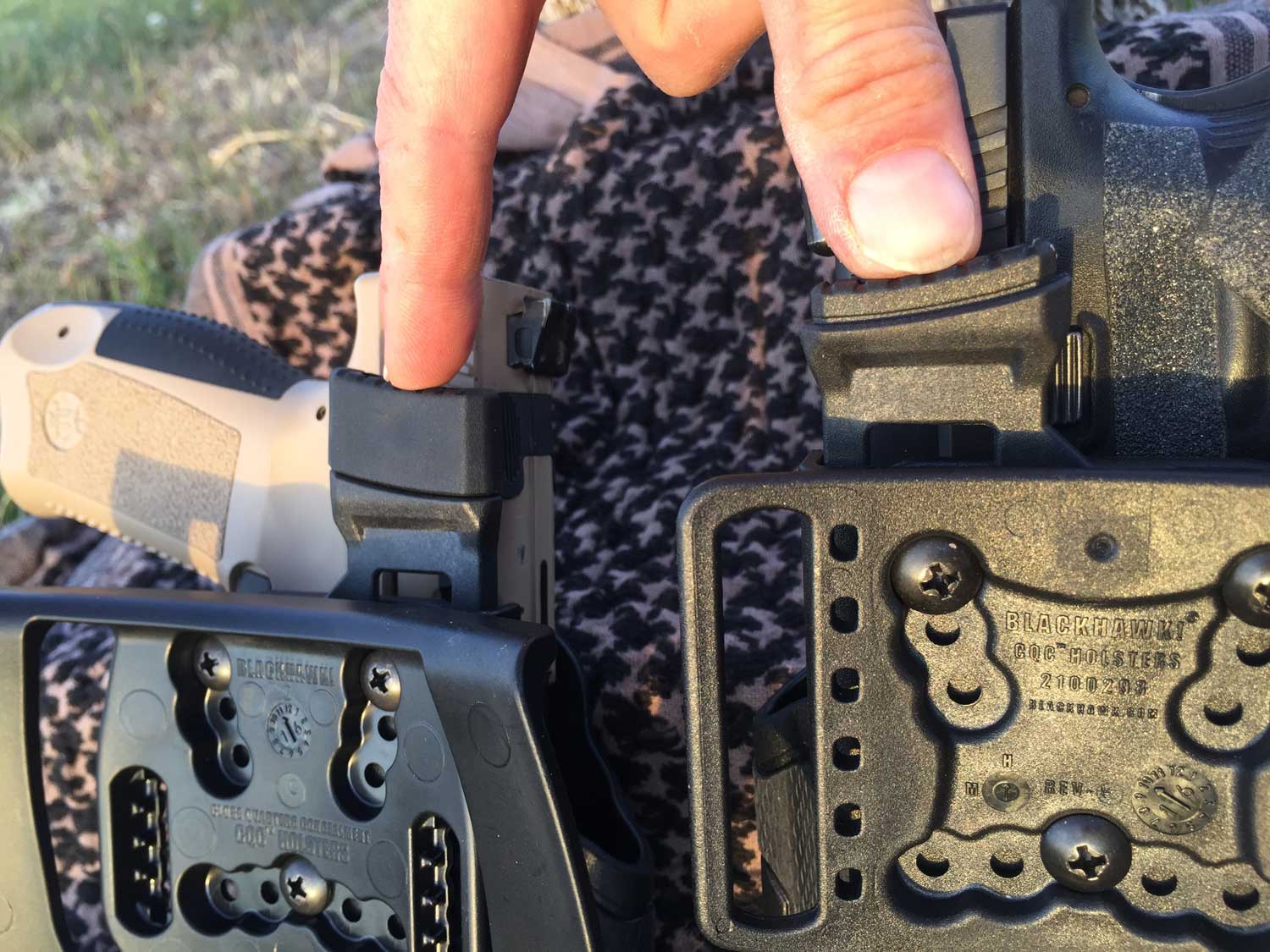 thumb pad on the Canik TP9 holster