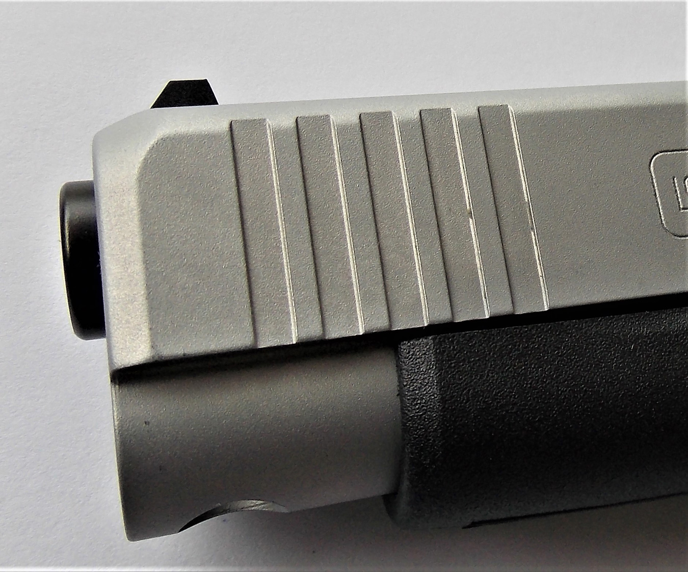 Beveled front slide on the Glock 48 pistol