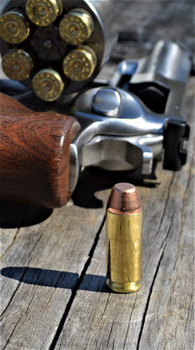 FMJ 10mm bullet with revolver