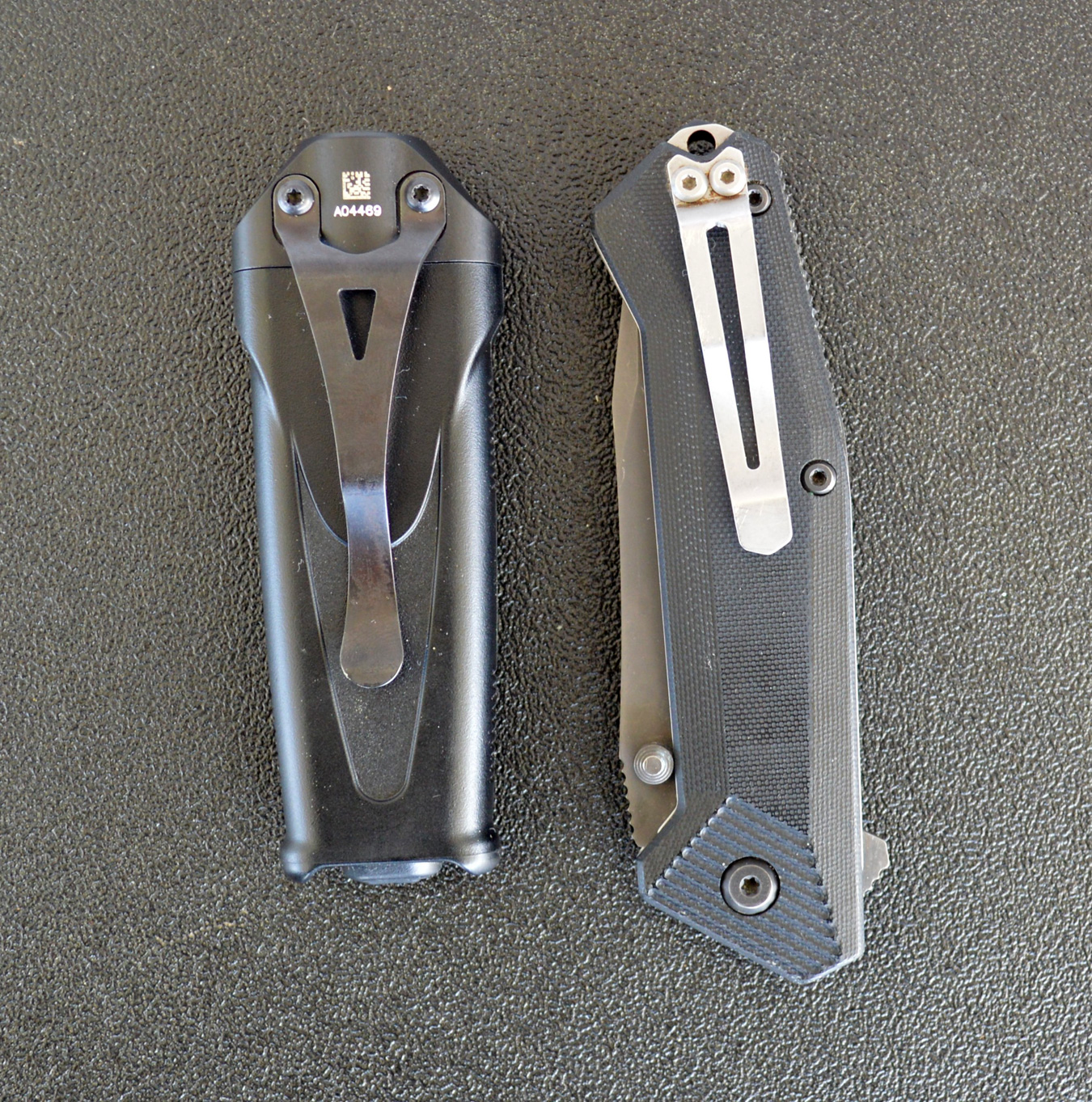 SureFire Stiletto Combat light left, pocket knife right