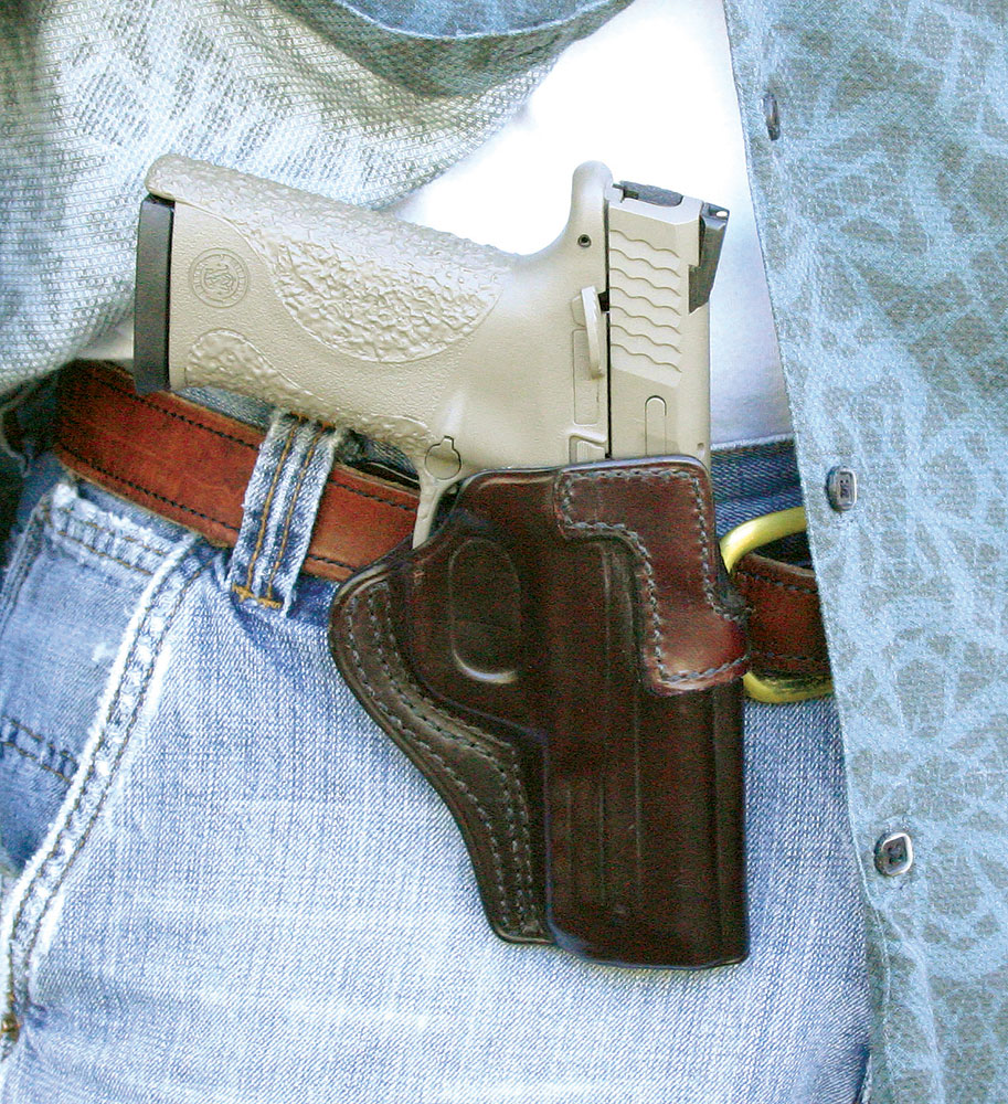 Tom Givens Speed Carry holster with Smith and Wesson M&P .40 pistol