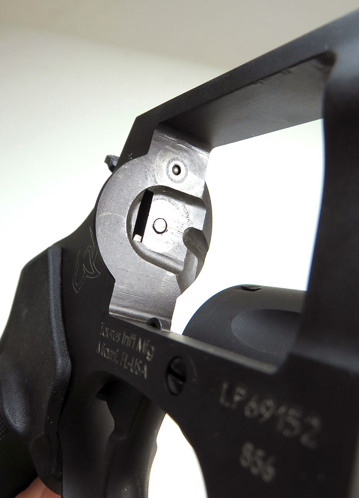 rear cylinder frame on the Taurus 856 revolver